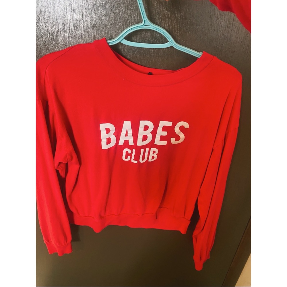 Womens long sleeve graphic tee
